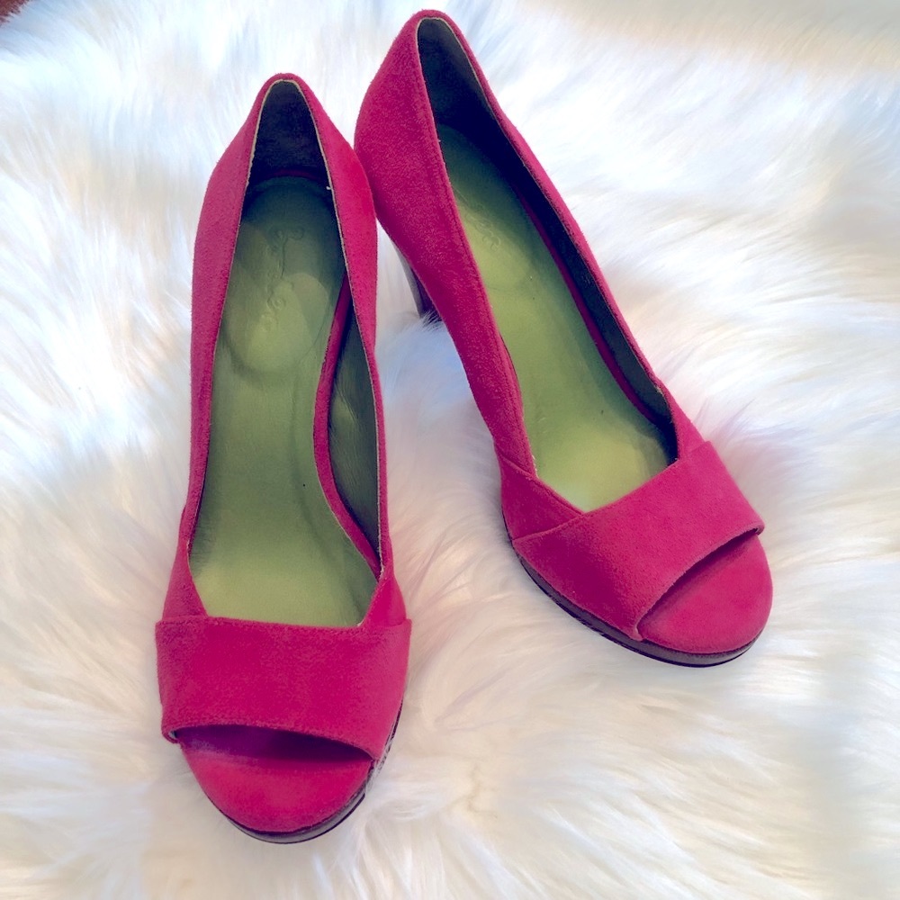 Boden suede peep toe pump